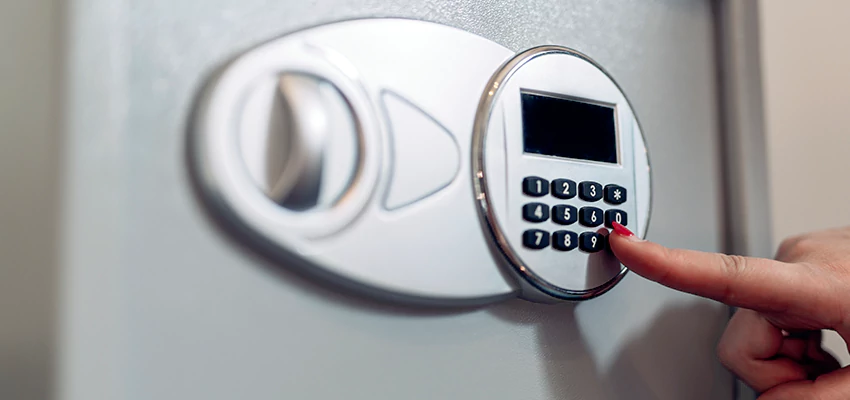 Jewelry Safe Cracking in Desert Palms, California