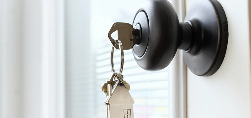 Bifold Door Knob Replacement in Desert Palms, California