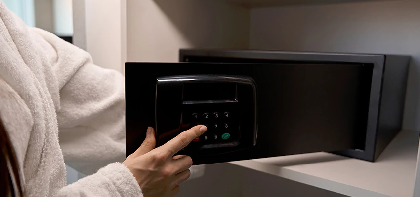 Safe Unlocking Service Company in Desert Palms, California