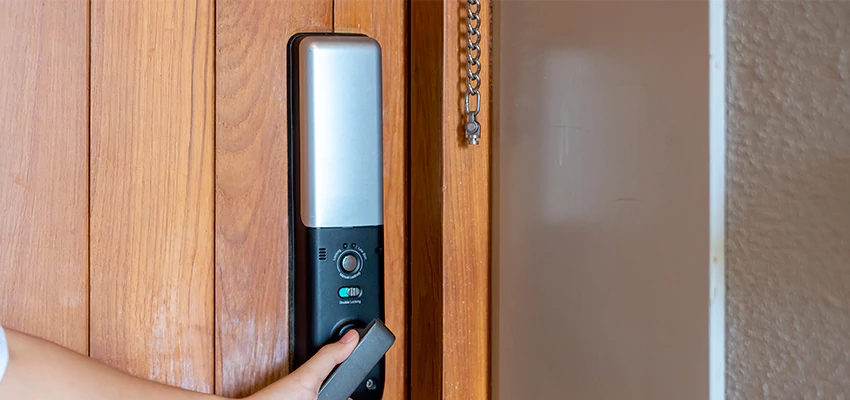 Home Security Electronic Locks Upgrades in Desert Palms, CA